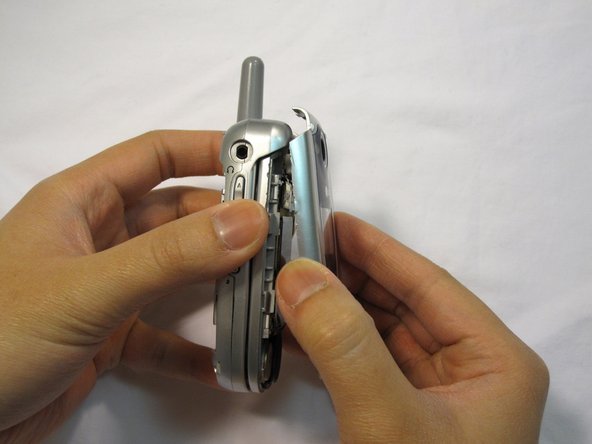 LG VX5200 Face Plate Replacement: crwdns2935265:06crwdnd2935265:02crwdnd2935265:03crwdne2935265:0