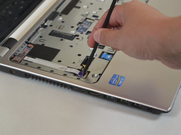 Acer Aspire V5-571P-6815 Charging Port Replacement: stap 0, afbeelding 2 van 3