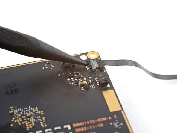 HTC Vive XR Elite Motherboard Replacement, Remove the volume button cable: crwdns2935265:0120crwdnd2935265:02crwdnd2935265:02crwdne2935265:0