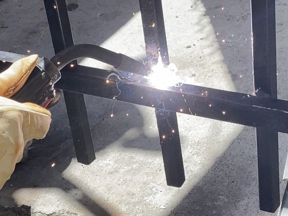 How to Repair a Metal Bar Fence: step 3, image 2 of 3