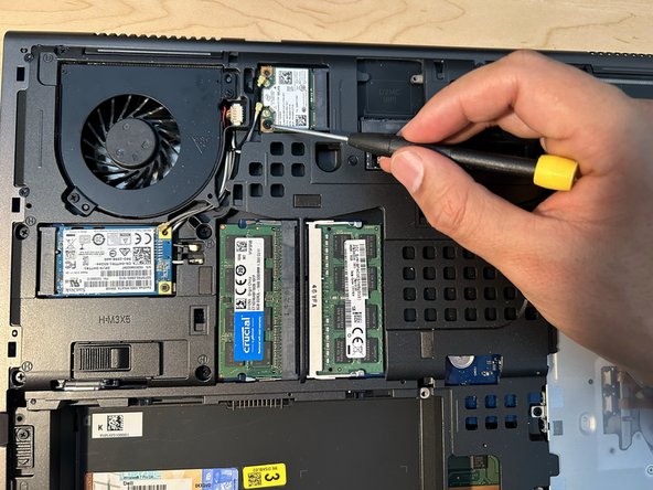 Dell Precision M4800 Wi-Fi Card Replacement: stap 0, afbeelding 3 van 3