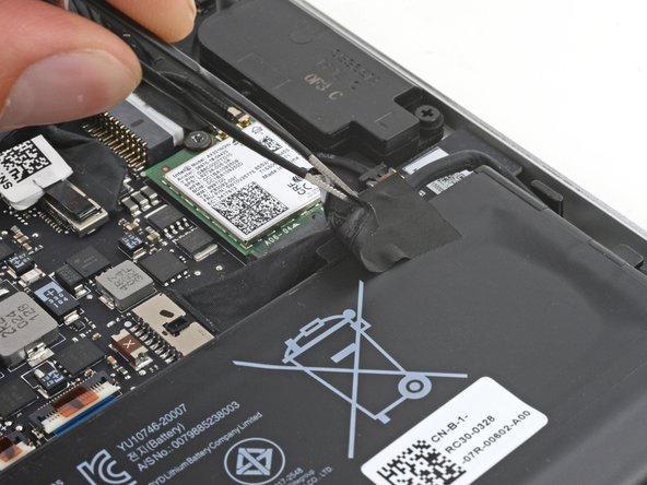 Razer Blade 15" (2020) SSD Replacement, Remove the battery cable tape: crwdns2935265:06crwdnd2935265:02crwdnd2935265:03crwdne2935265:0