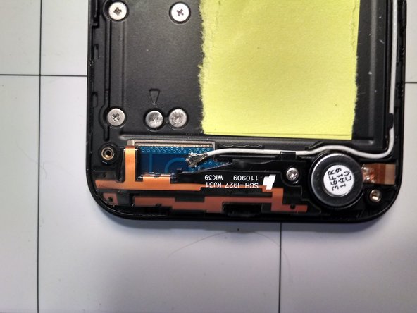 Disassembling Samsung Captivate Glide Phone, The Phone's Innards: crwdns2935265:05crwdnd2935265:03crwdnd2935265:03crwdne2935265:0