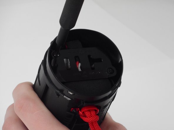 JBL Flip 6 Motherboard Replacement: crwdns2935265:017crwdnd2935265:02crwdnd2935265:03crwdne2935265:0