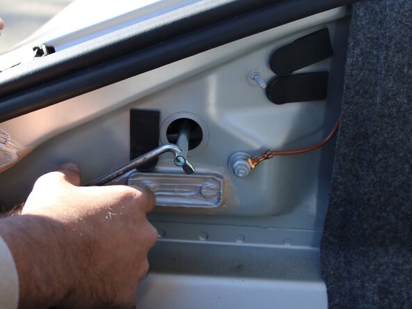 2000 Porsche Boxter Headlight Bulb Replacement: crwdns2935265:012crwdnd2935265:02crwdnd2935265:02crwdne2935265:0