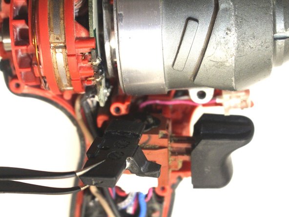 Milwaukee Hex Impact Driver 2750-20 Directional Switch Replacement, Directional Switch: crwdns2935265:03crwdnd2935265:03crwdnd2935265:03crwdne2935265:0