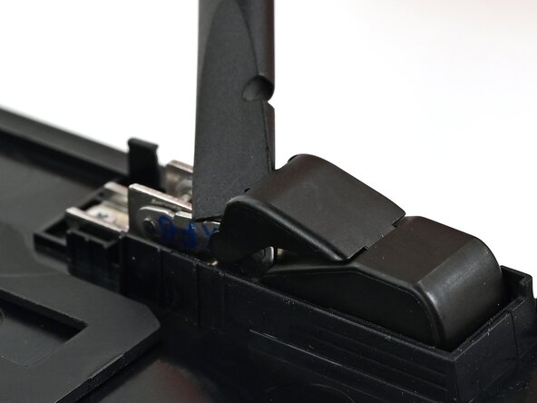 Nintendo Switch 2 Kickstand Replacement, Remove the upper hinge covers: crwdns2935265:019crwdnd2935265:02crwdnd2935265:02crwdne2935265:0