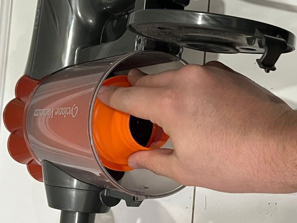 Iwoly V600掃除機の空気清浄フィルターの交換: 手順 6、 2の画像 2