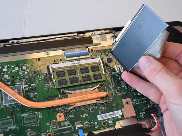 ASUS Portable AiO PT2001 Motherboard Replacement, Heat Sink and Fan: crwdns2935265:09crwdnd2935265:02crwdnd2935265:02crwdne2935265:0