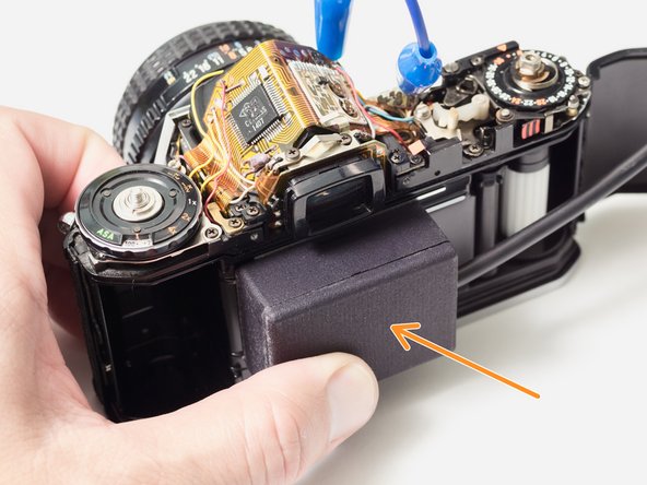 Pentax ME Super Light Meter Adjustment, Match indicated speed to actual speed: crwdns2935265:010crwdnd2935265:02crwdnd2935265:03crwdne2935265:0