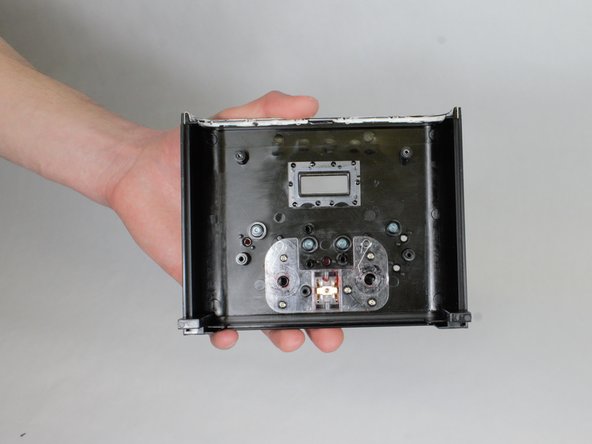 Cuisinart DCC-1200 Toggle Switch Replacement: crwdns2935265:05crwdnd2935265:03crwdnd2935265:03crwdne2935265:0