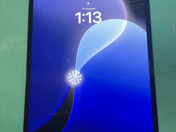 iPad Pro M4 13" Screen Replacement, Reverse Repair: passo 7, immagine 3 di 3